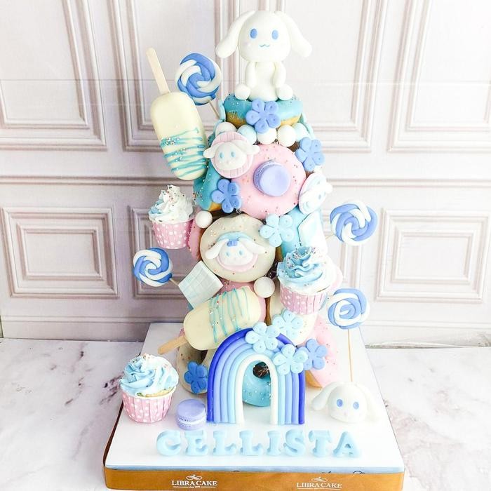

Donat/Donat Ulang Tahun/Donat Tower Tema Cinnamoroll/Kue birthday Catering Malang DMT