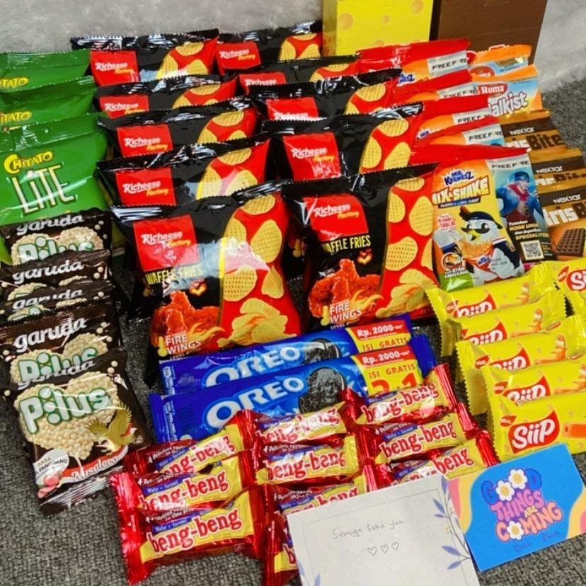 

Paket Snack Isi 100 Pcs Hampers Gift Snack Box