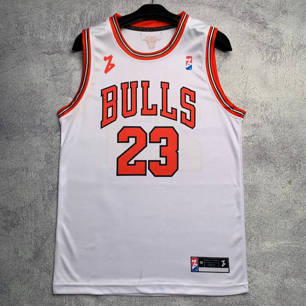 TERLARIS Jersey Basket Michael Jordan Chicago Bulls 23 Merah Hitam Putih – Swingman Baju Custom Atas