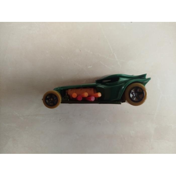 DIECAST  HOTWHEELS  RATICAL RACER DVF93 LOOSE