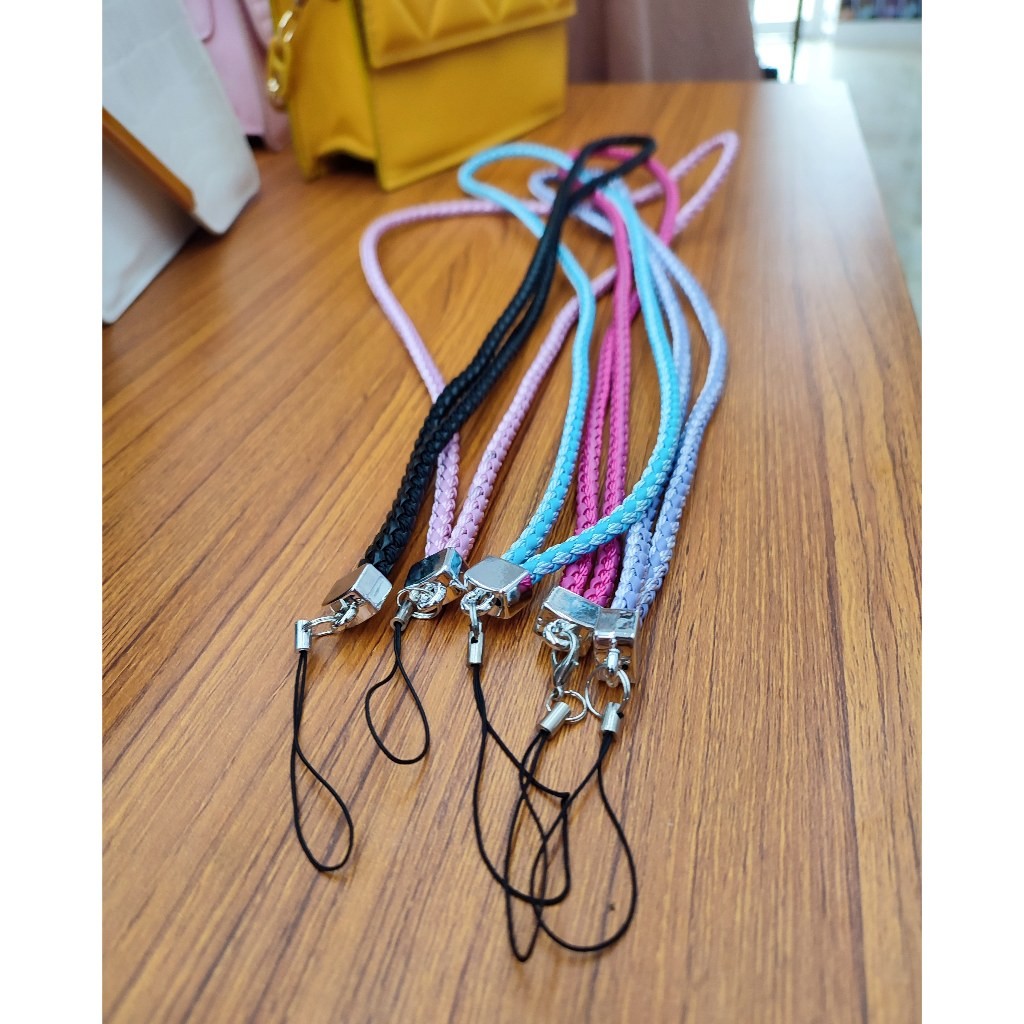 

Lanyard Strap Tali Gantungan Handphone Bentuk Anyaman Kepang