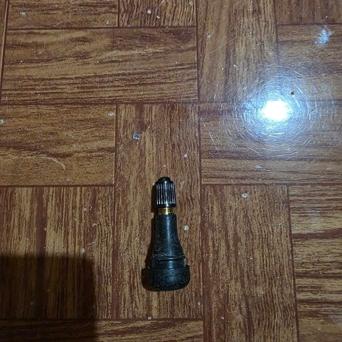 Pentil ban tubles mobil asli