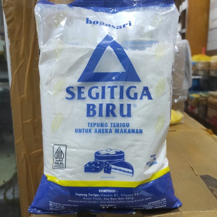 

Tepung terigu segitiga economis 1kg