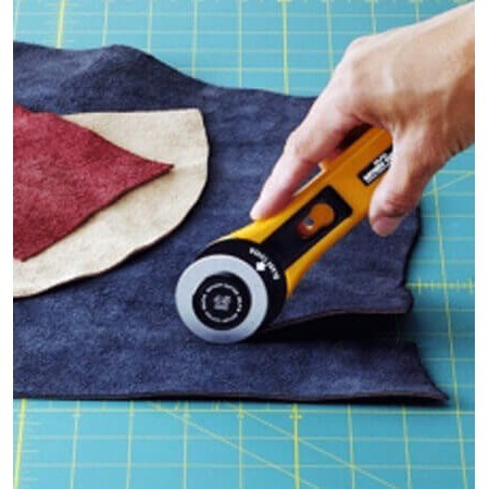 

OLFA RTY-3/G Alat Pisau Potong Kain dia 60mm Rotary Cutter Original