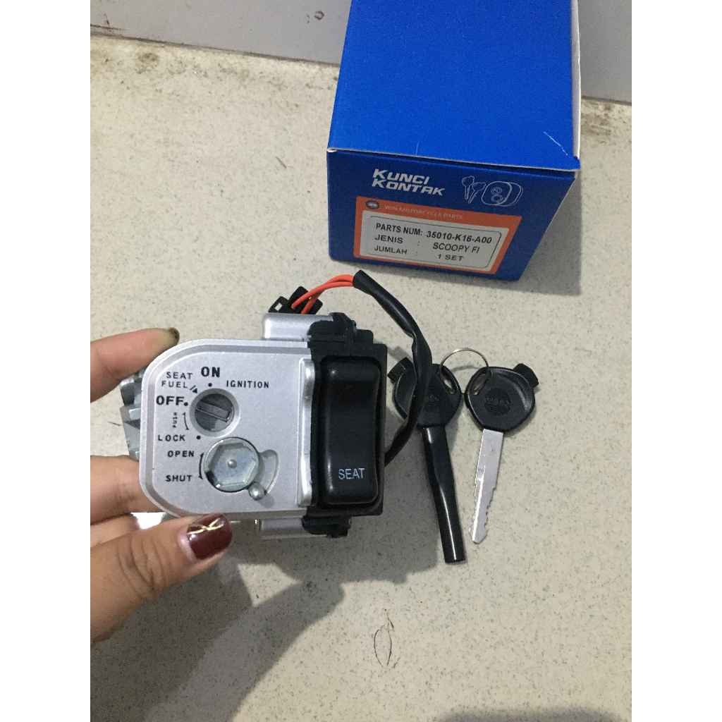Kunci Kontak Assy SCOOPY FI Merk WIN