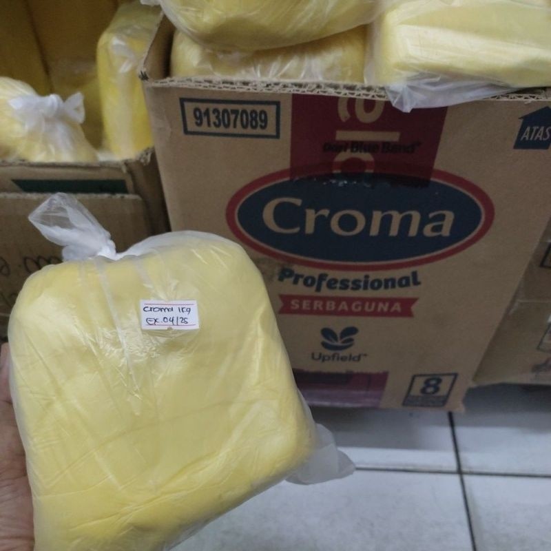 

CROMA MARGARINE SERBAGUNA BLUEBAND KEMASAN REPACK 1KG~MARGARINE AROMA DAN RASA BUTTER DENGAN VANILA