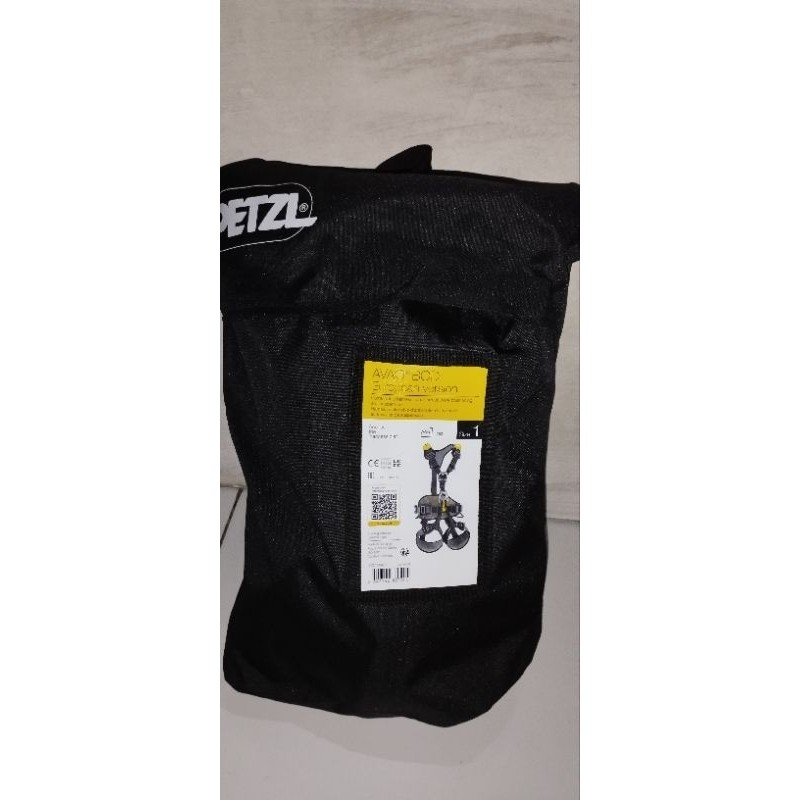 Avao Bod Harness Petzl European VersionCO