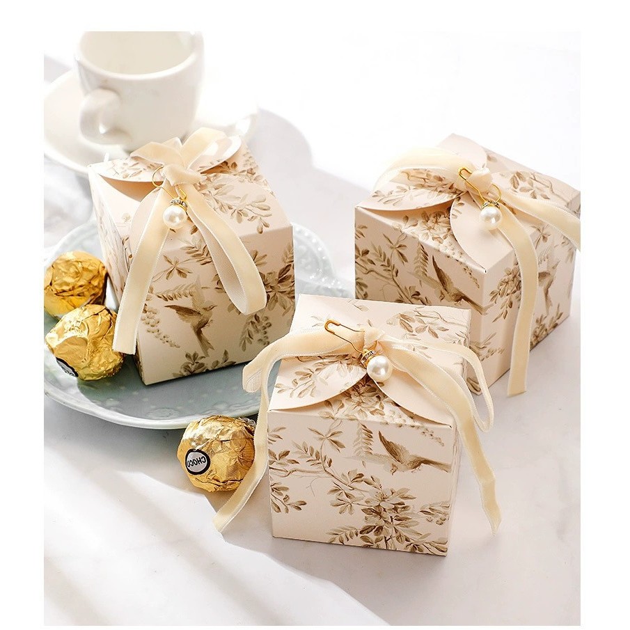 

20/50pcs Wedding Candy Box Ribbon Box Party Package Candy Chocolate Favor Gifts Boxes For Guests Recyclable Easy To Fold