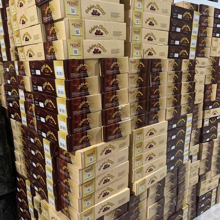 

Sale Dking coklat almond isi 4 toples ( COD ) kacang almond utuh lapis coklat - - Happy Shopping