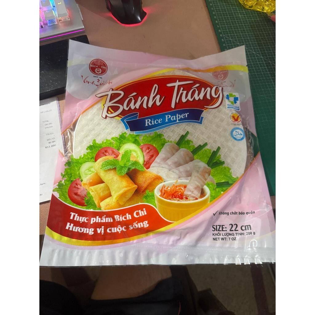 

Rice Paper ROUND / Kulit Lumpia Vietnam Banh Trang / Rice Paper Banh Trang - 200 Gram / 20 Sheet