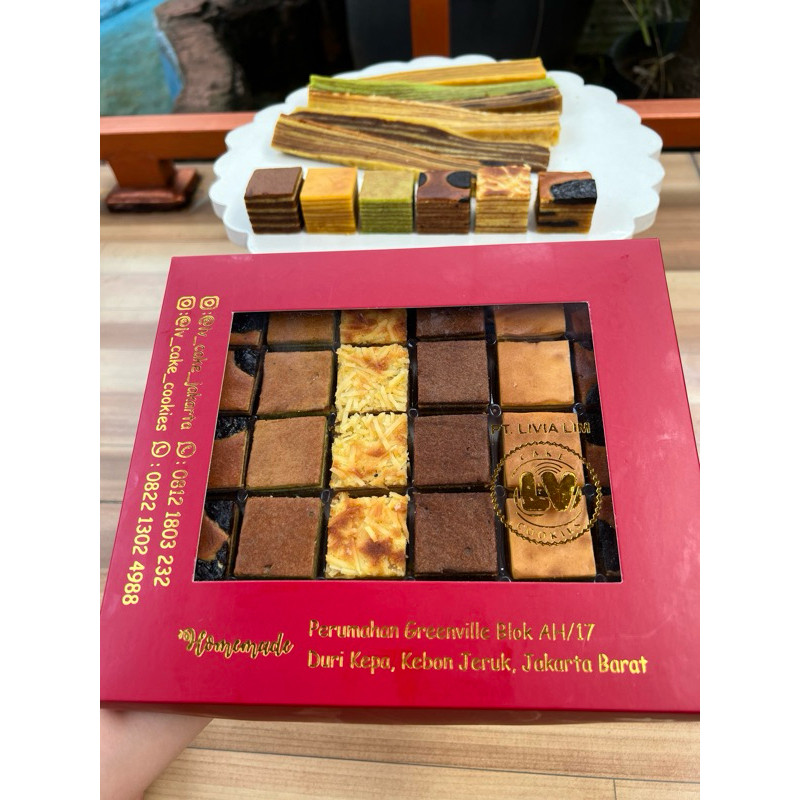 

Paket Komplit Lapis Legit 6 Rasa Tanpa Pengawet