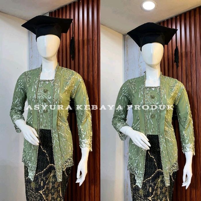 

Kebaya Kutu Baru Tille Payet Pendek Cocok Untuk Acara Wisuda Pesta Hajatan Briesmaid Wanita - Sage, atasan M