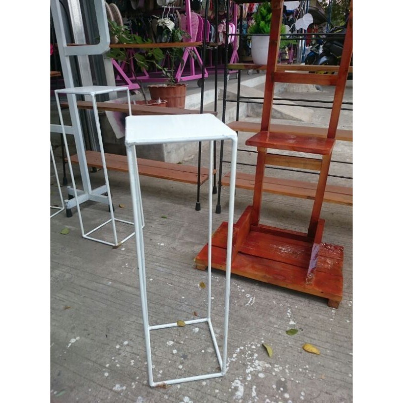 Rak Pot Standing bunga Besi Tempat Tanaman hias