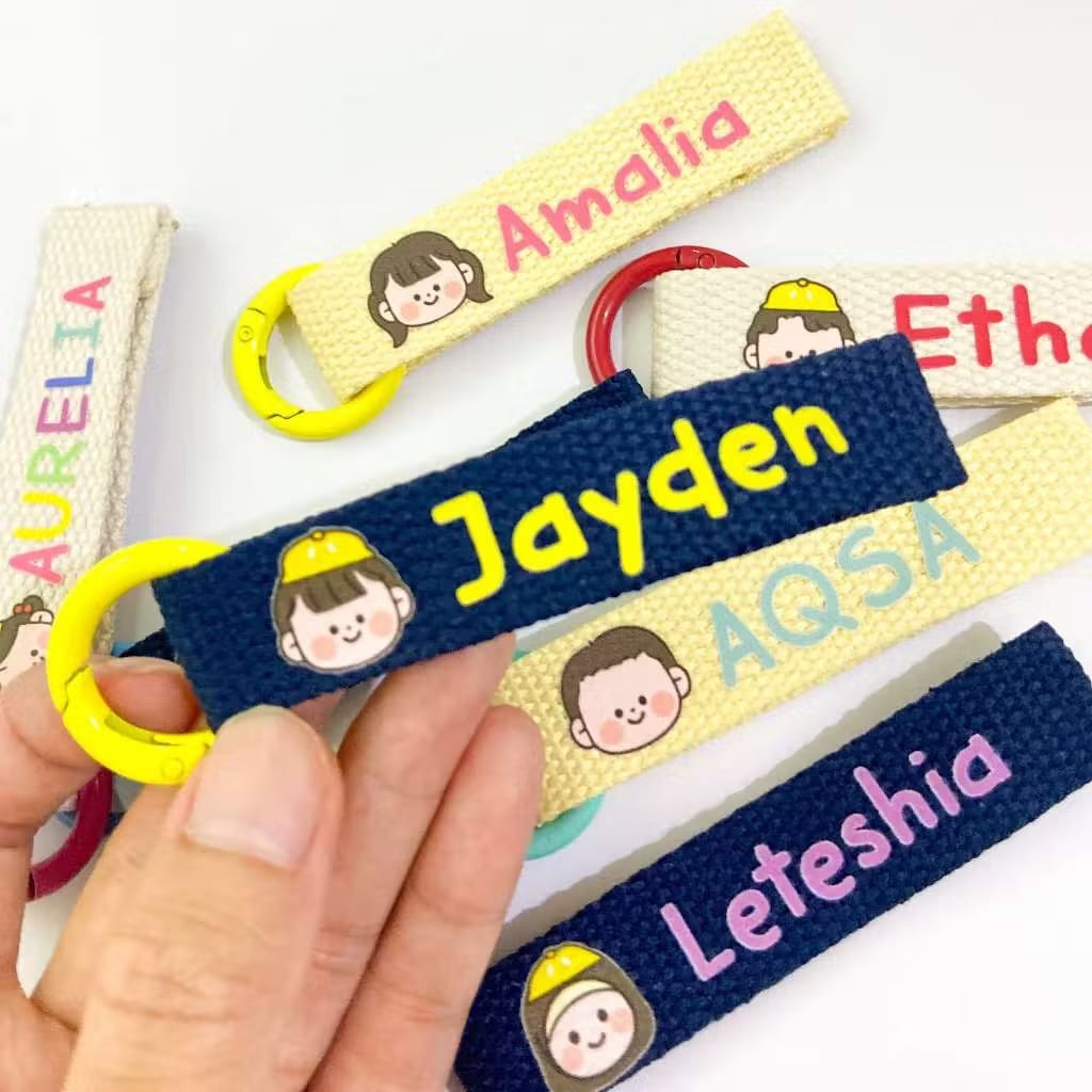 Gantungan Tas Anak / Custom nama anak / Custom Bag Tag Anak / Luggage Tag / Souvenir Ultah Anak / Na