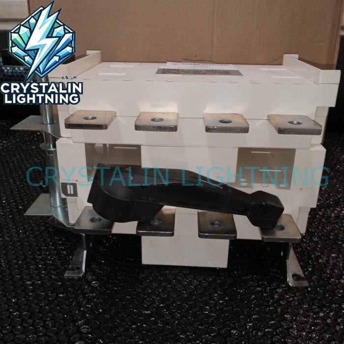 CHANGE OVER SWITCH 630A 4POLE MERK FORT