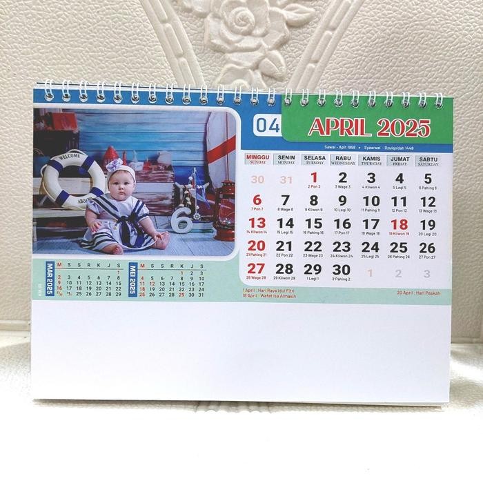 

f Z Kalender Meja Kerja /Kantor Penopang Tebal & Biasa 2025 (MJ) - Landscape Tebal - BAYI LUCU