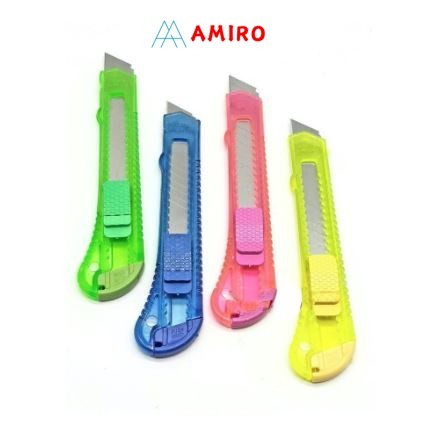 

(12pcs) Cuter Renceng Stainless / Art Knife Cutter Bening Transparan / Kater Tajam Murah Ukuran Besar Kecil Bentuk Joyko
