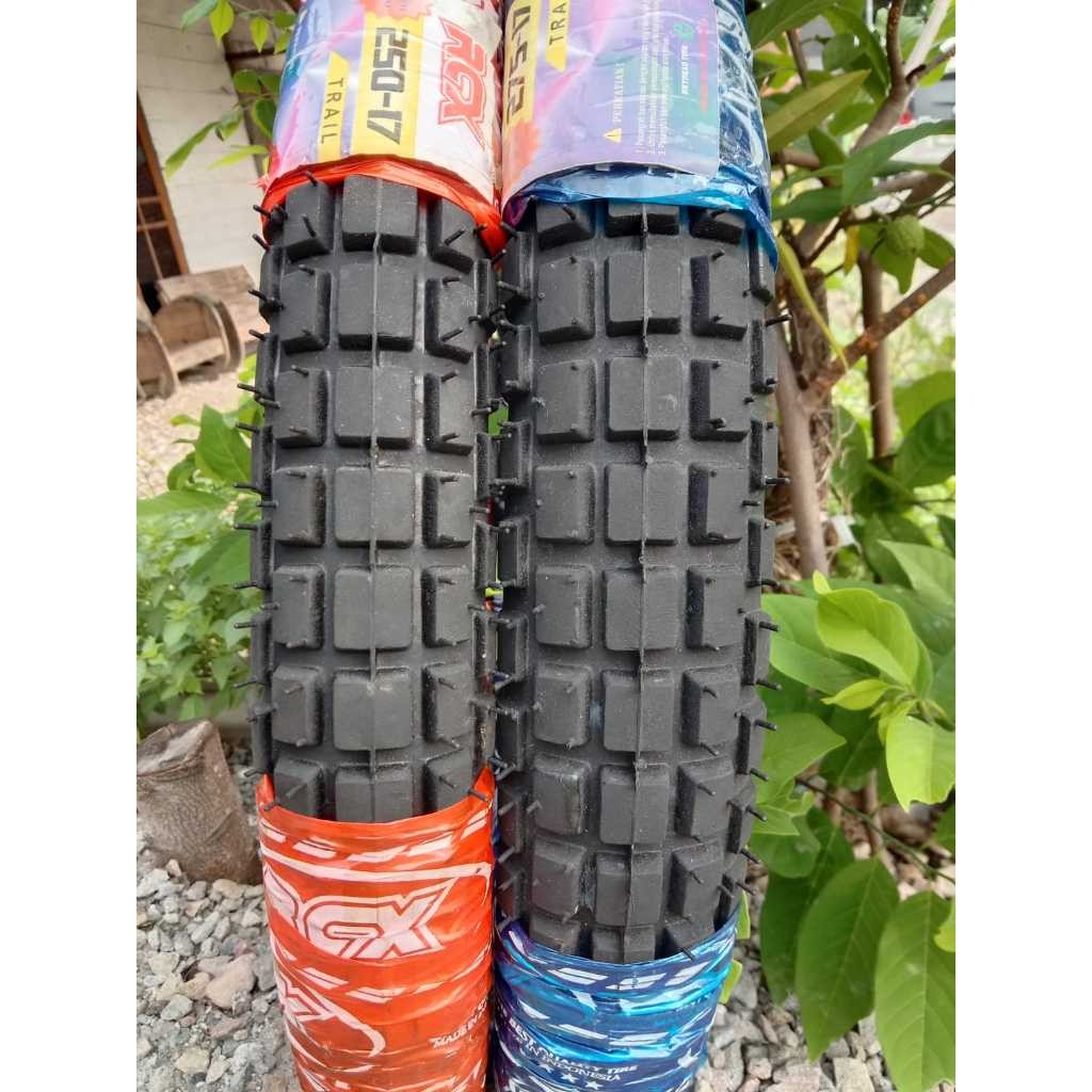 ban luar semi trail ring 17