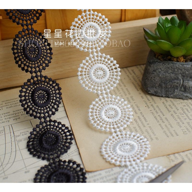 

1Meter Exquisite Circle Polyester Embroidered Lace Edge Trim Ribbon Fabric Patchwork Wedding Dress DIY Sewing Supplies Craft