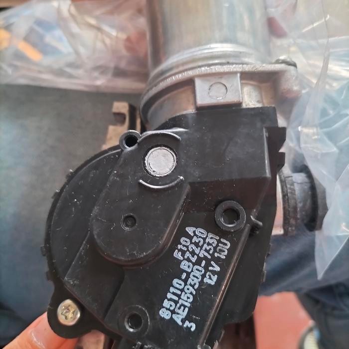 MOTOR WIPER DEPAN AVANZA 85110-BZ230