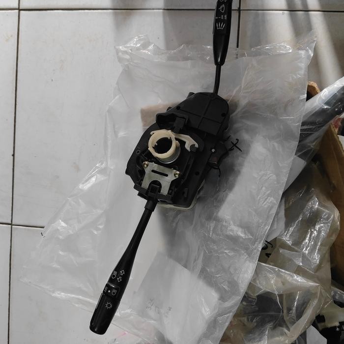 Switch combi mazda 323 GLX Ghia TOP