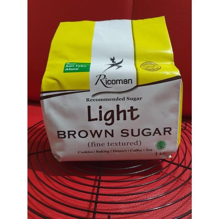 

Ricoman Light Brown Sugar 1000gram / Gula Palem Fine Textured 1kg