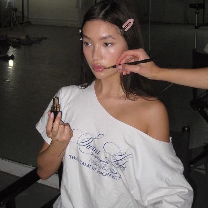 swan lake offshoulder tshirt oversize coquette ballet soft y2k cute princess pink aesthetic - Putih 