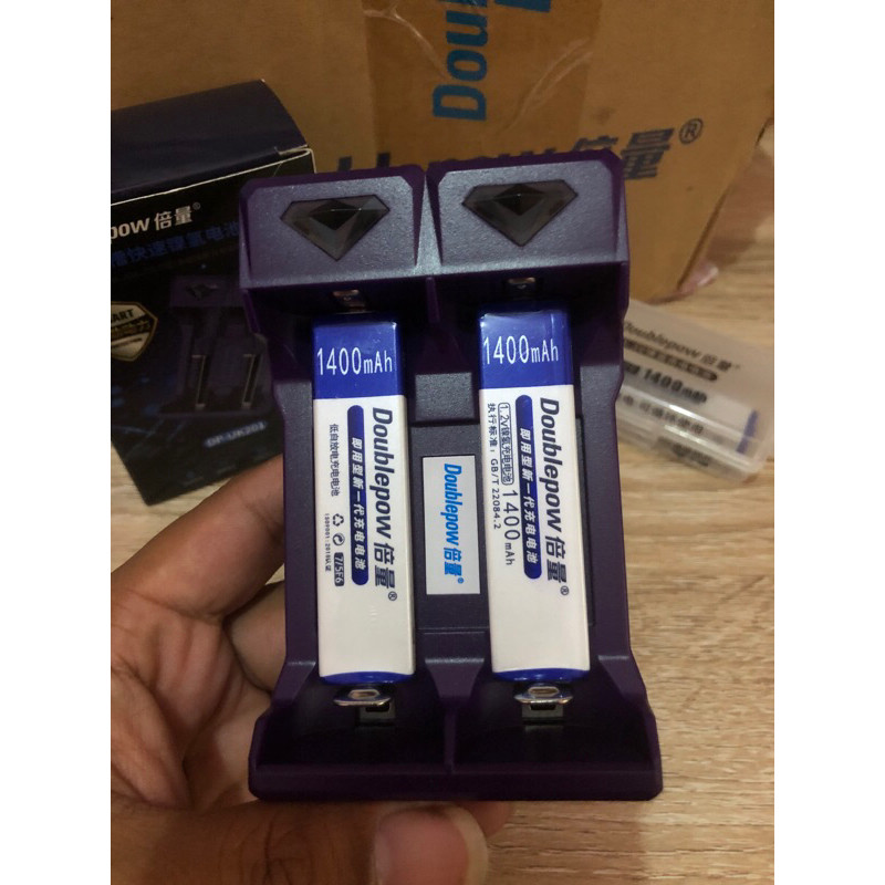 Charger battery gumstick untuk Discman, Minidisc dan WalkmanCO