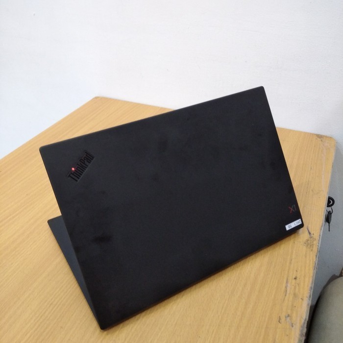 Lenovo X1 Carbon 5th CORE i5 GEN7  ram 8gb ssd 256gb SCREEN 14INCH