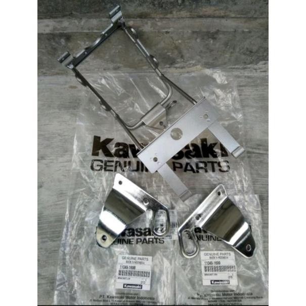 Kawasaki ninja R Ss breket lampu dan kupingan Ninja R Ss ORI original