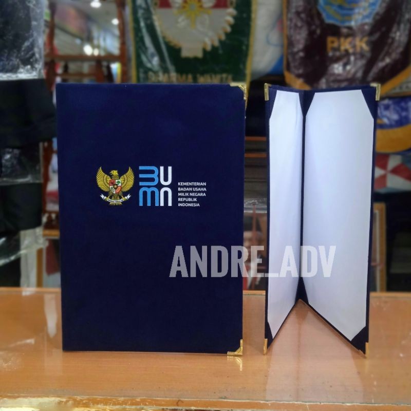 

map beludru costum logo sablon warna ukuran 23x34cm