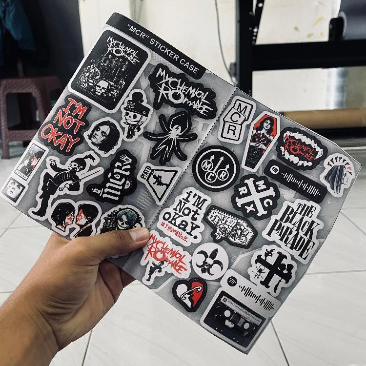 

Stiker Pack MCR 28 Pcs Sticker Band Rock Anti Luntur Tahan Air Stiker HP Laptop Helm sudah terpotong