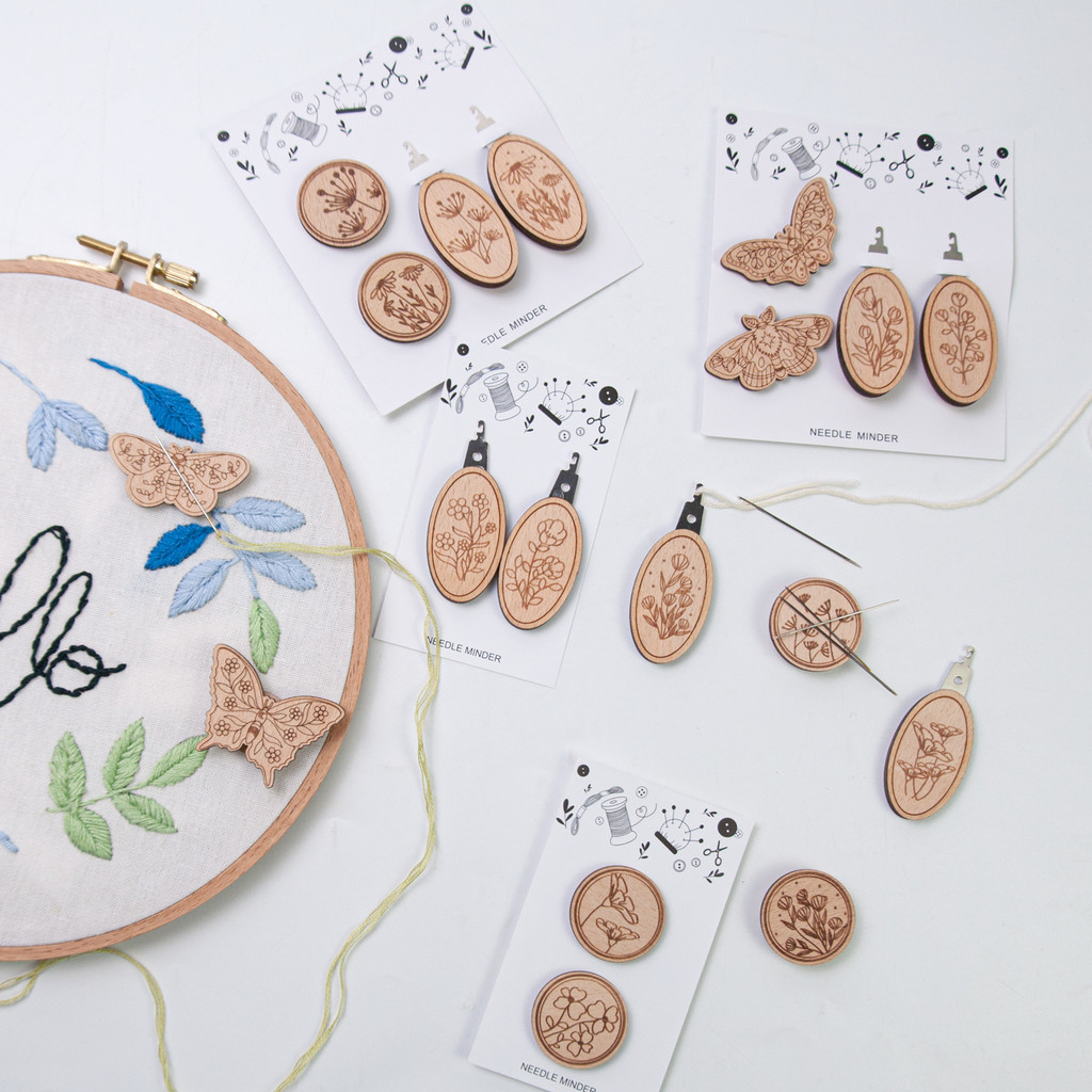 

4pcs Needle Minder for Cross Stitch,Flower Patterned Needle Keepers,Magnetic Needle Nanny,Embroidery Sewing Pin Holders Crafts