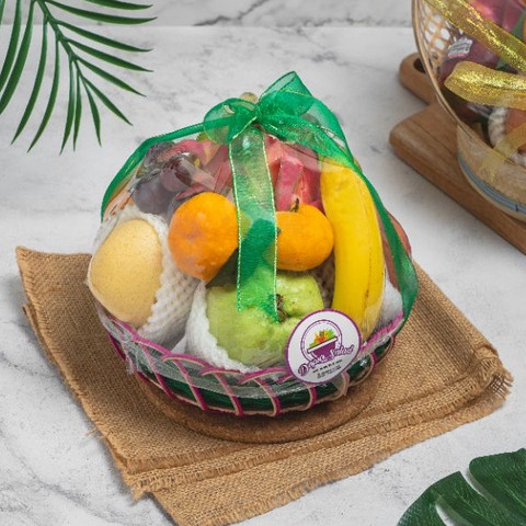 

Parcel Buah Segar Premium Keranjang Mini Free Kartu Ucapan Pita Hampers Lebaran Natal Christmas Hospitality Lamaran