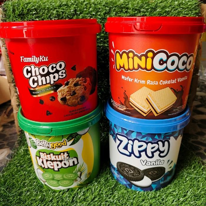 

PAKET BUNDLING ASTOR WAFER BISKUIT ISI 4 TIMBA DAN 2 TIMBA MIX - PAKET 4 TIMBA MIX Terlaris