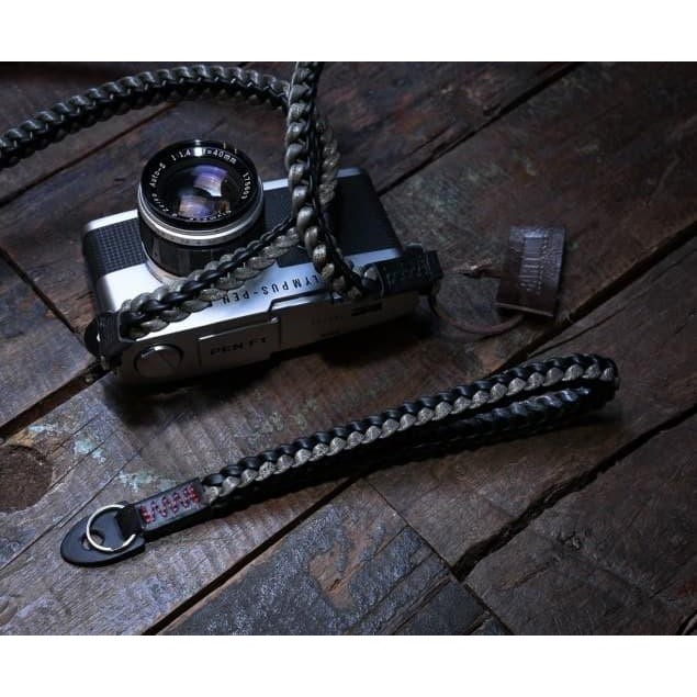 Barton 1972 Braidy Crow Camera Wrist Strap / Tali Kamera Leica
