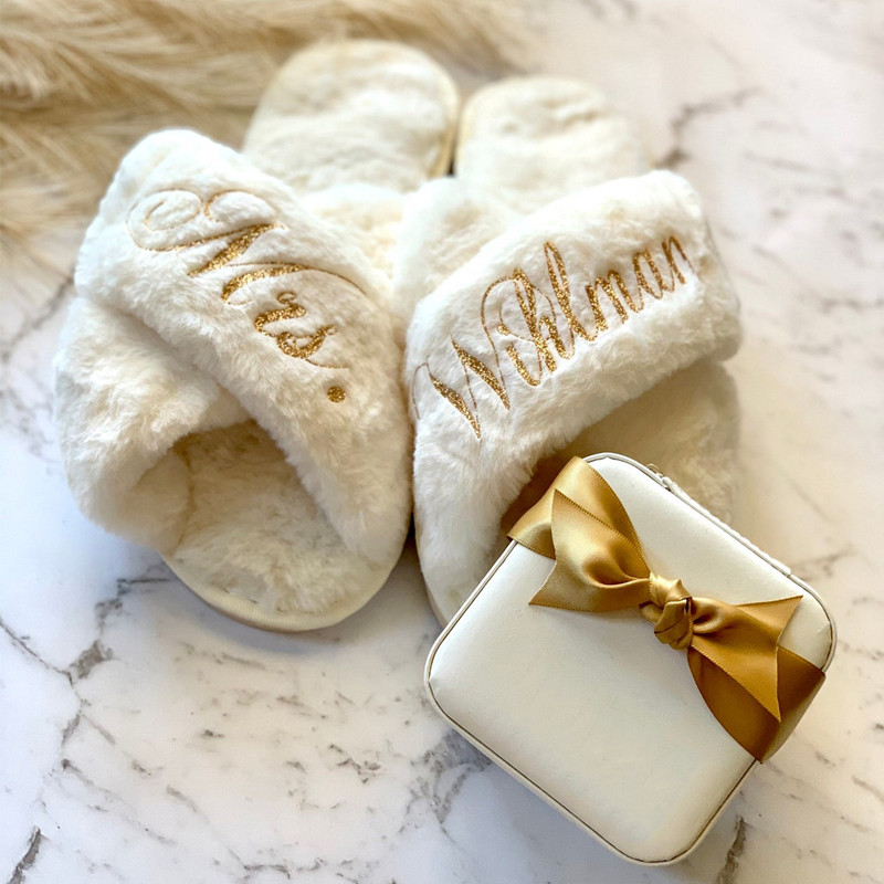 

Personalized Fluffy Slippers with Faux Fur, Bridal Slippers, Custom, Bridesmaid Gifts, Shower, Wedding, Bachelorette Party, Warm