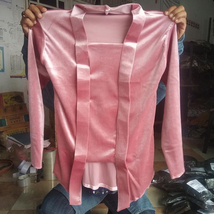 

Kebaya Bludru Kutubaru Dusty Pink - S