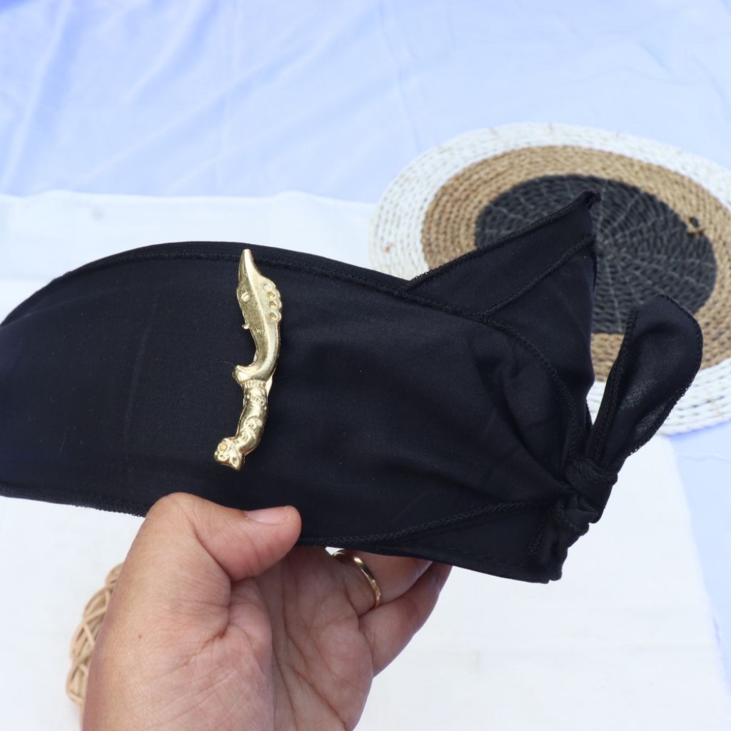 Iket Sunda simple Pin Kujang / Blangkon /Bendo sunda