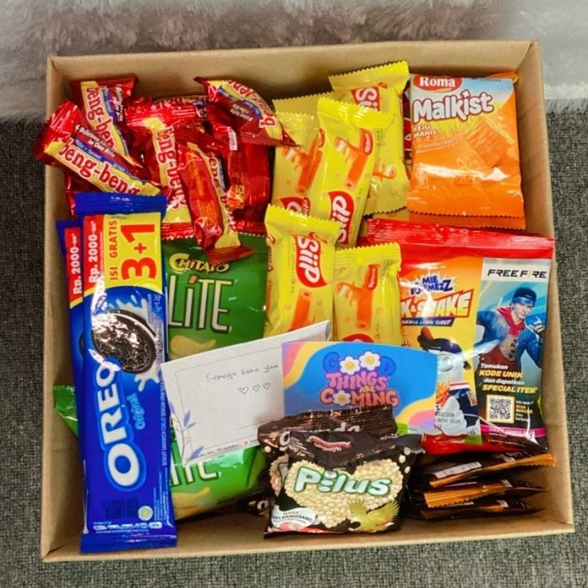 

TERLARIS Paket Snack isi 100 pcs Hampers Gift Snack Box
