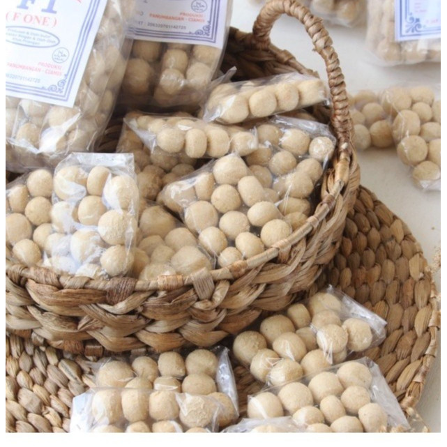 

SNACK Tahu Bulat Mini Kering F1 isi 20 pack mini