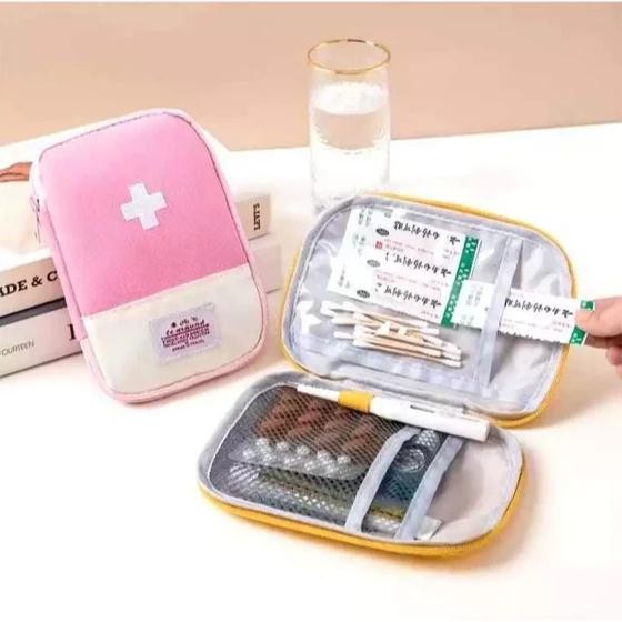Kotak P3K Mini Travel Tas Obat Praktis Bisa Dibawa Travel Cocok Keluarga Anak Kos