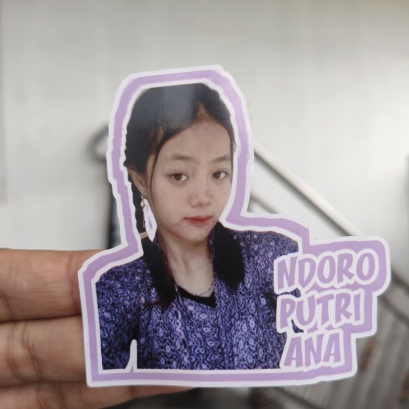 

Sticker Foto Dan Nama Custom Desain Preview