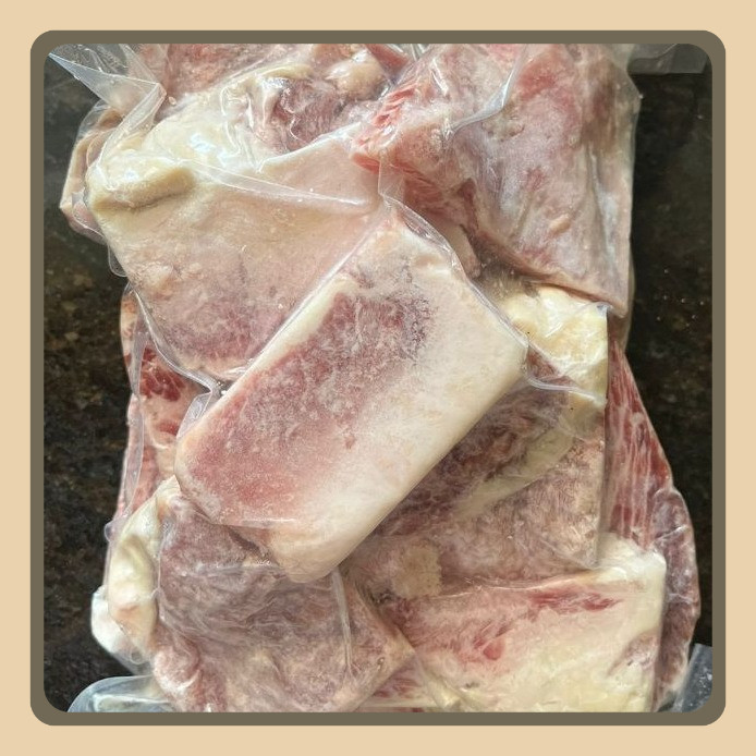 

Daging Sapi Wagyu Meltique Mess