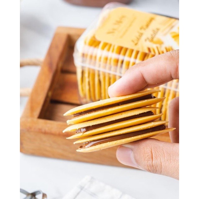 

Lidah Kucing Nutella Crunchy Cookies Halal