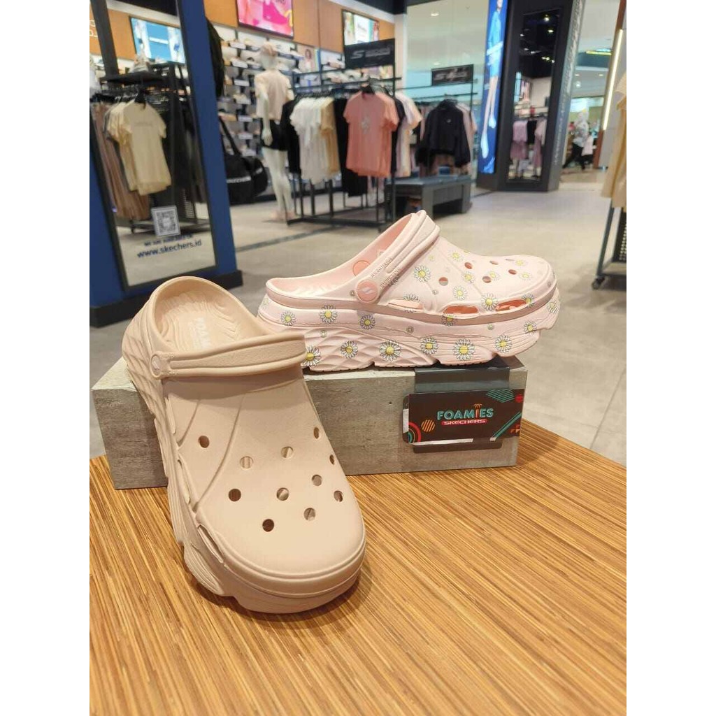 SANDAL SKECHERS MAX CUSHIONING FOAMIES WOMEN
