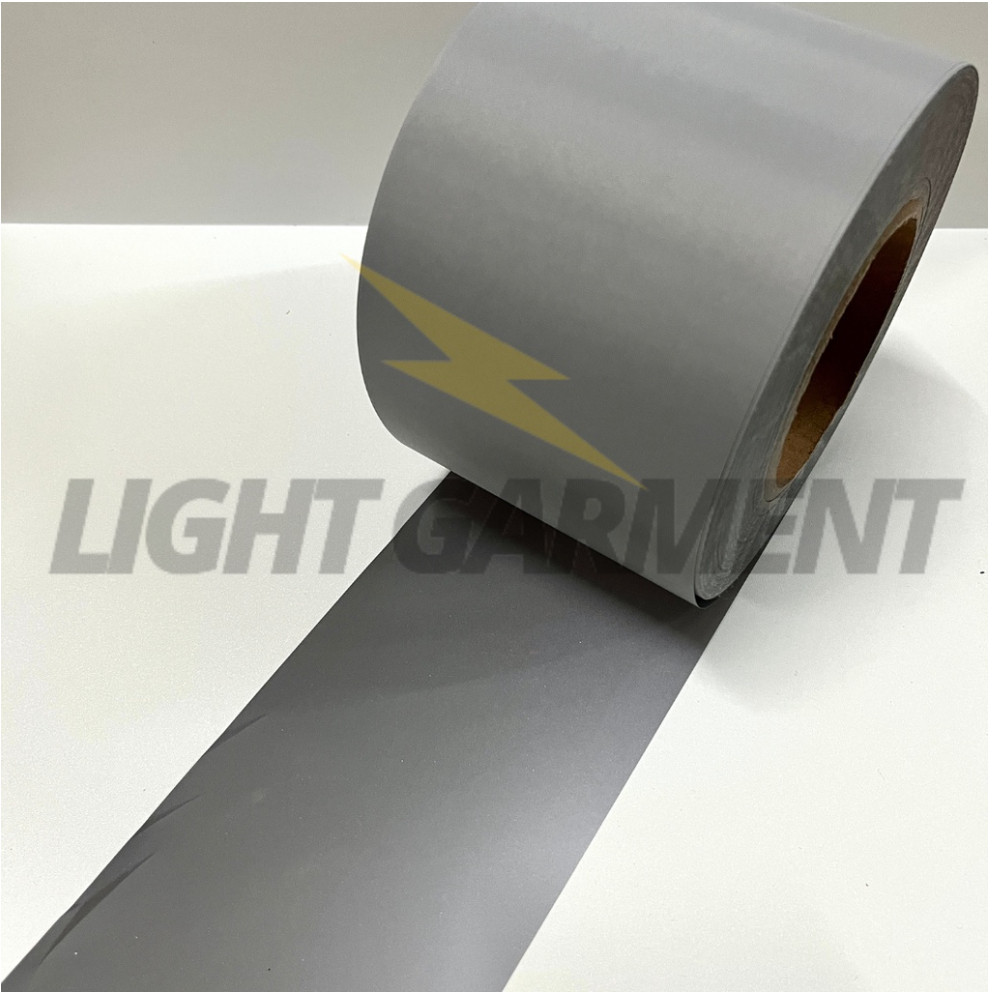 

Pita Scotlight grade A 10 cm 5 inch 1 ROLL isi 100 Meter Kain Jahit / Pita Safety Scotlite Skotlet Scotchlite Kain silver fosfor Reflective reflektor 5" Pemantul cahaya
