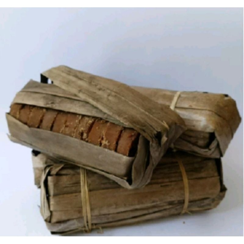 

1 kg gula aren asli bungkus daun kelapa kering H. O. A