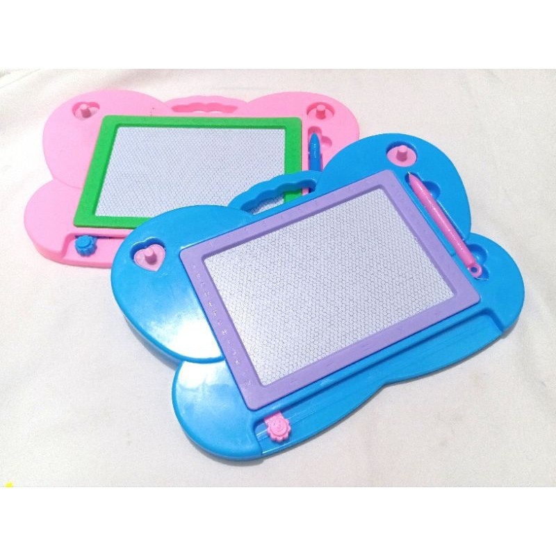 

PAPAN DRAWING BOARD PAPAN TULIS MAGNET SLIDE ERASER MAGNETIC BOARD KUPU-KUPU 906