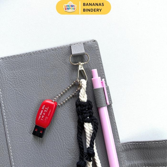 

TERLARIS! Binder Polos Keychain Hook B5 Kulit Premium Special Edition 26ring/Lubang binder kuliah - BIRUMUDA